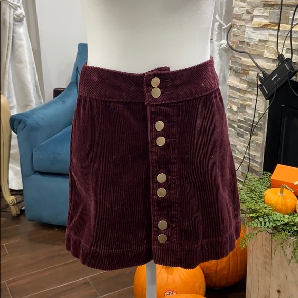 Skirt - Picture 2 of 3